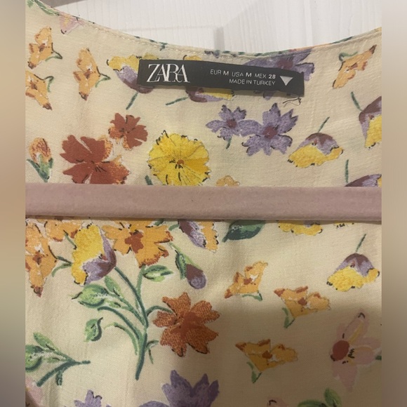 Zara floral dress - Picture 3 of 3